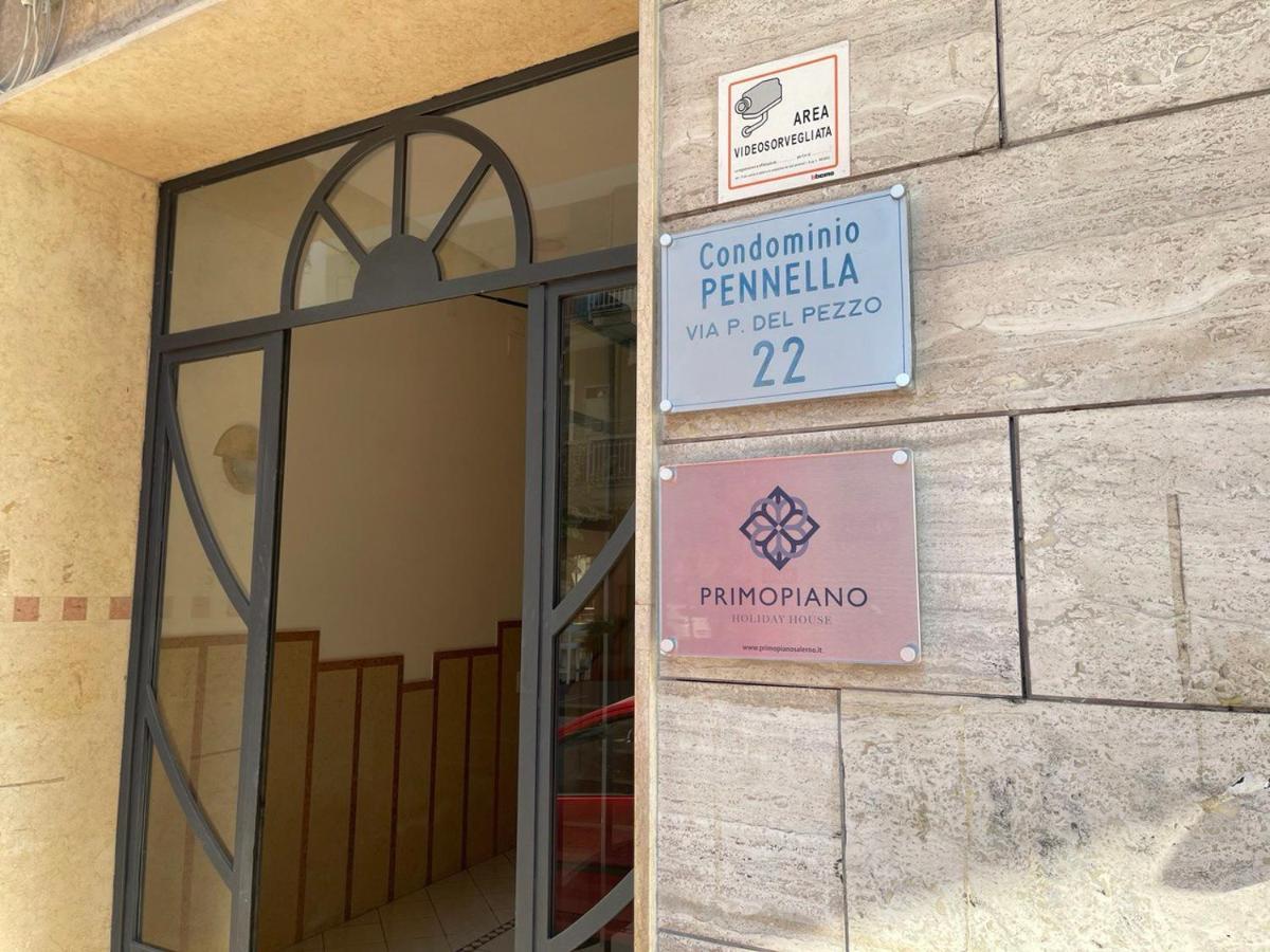 Primopiano Holiday House Салерно Екстериор снимка